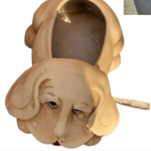 Terracotta Hound‎ planter NWOT